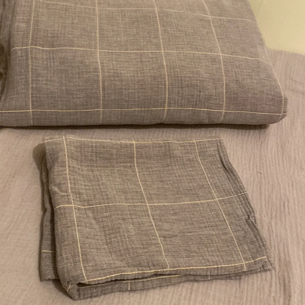 Parachute Natural Cotton Fabric Duvet Cover & One Pillowcase.